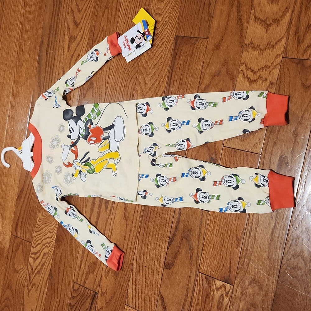 NWT Mickey and Goofy 2 piece Pajamas, 100% Cotton - Holiday, Size 3T
